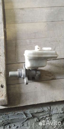 Продам главный тормозной цилиндр