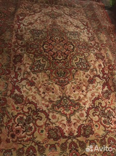 Ковры и поласы б/у