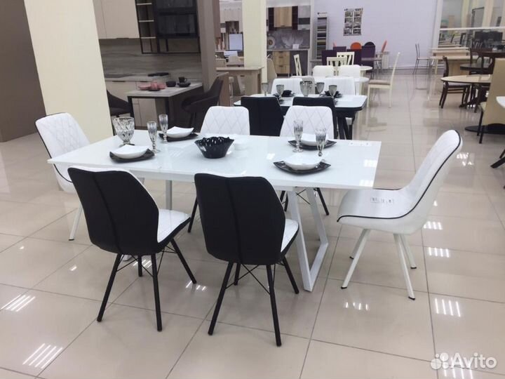 Стол обеденный раздвижной Зевс стекло - 1,4 м