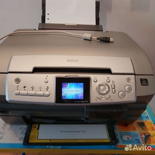 Цветной струйный принтер Epson Stylus Photo RX700