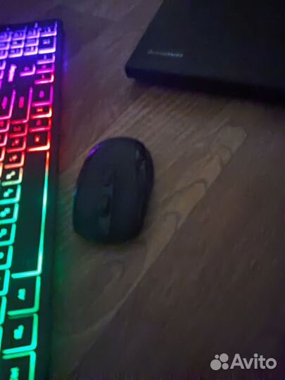 Игровая клавиатура с подсветкой и мышь