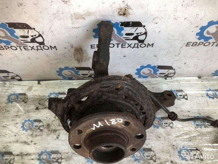 Кулак поворотный + ступица передний правый Opel