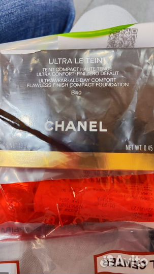 Пудра Chanel ultra le tein (B40)