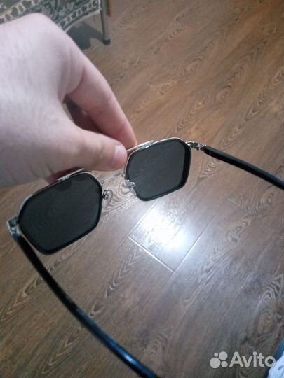 Солнцезащитные очки мужские брендовые