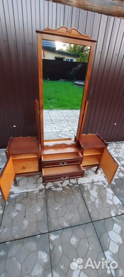 Трюмо, тумба с зеркалом, туалетный стол Болгария