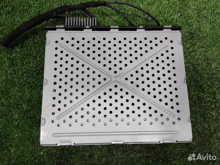 Блок управления магнитолой Audi Q7 (4LB) 2007