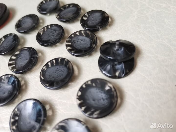 Пуговицы отдам