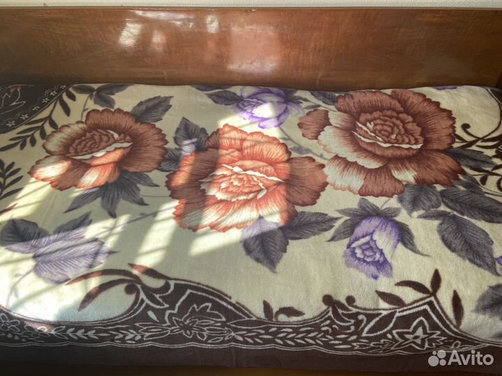 Одеяло (шерстяное, из синтепона; байковое СССР)