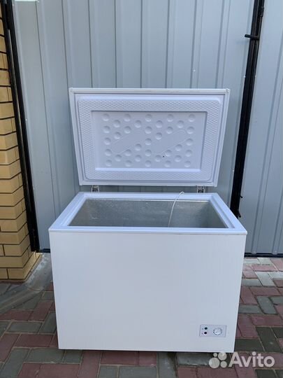 Морозильный ларь на 240 литров