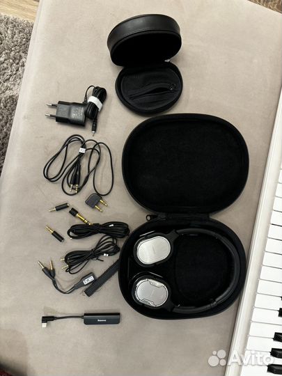 Беспроводные наушники Nokia BH-905i