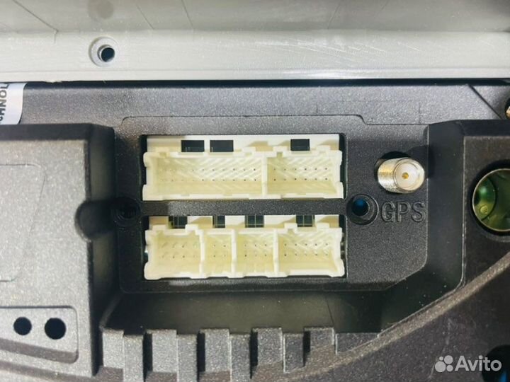 Магнитола Toyota Venza 2009-2014