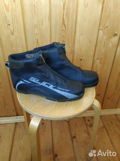 Лыжные ботинки 40р