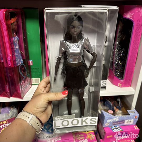 Barbie Looks #10 Барби Лукс Simone