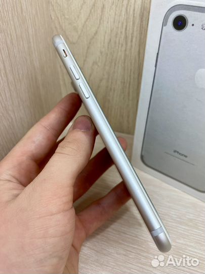 iPhone 7, 128 ГБ