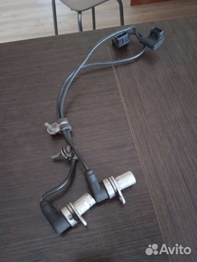 Датчик положения коленвала BMW 7 E32 бмв 7 E32