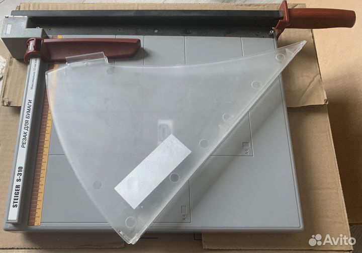 Резак для бумаги сабельный