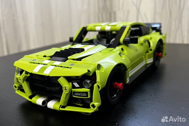 Lego technic. Ford Mustang Shelby GT500