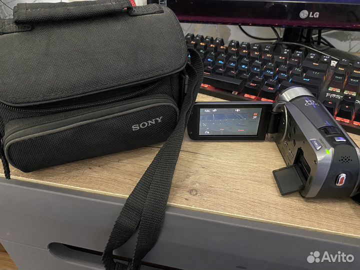 Видеокамера canon legria