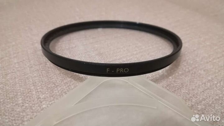 Светофильтр B+W 77 010 Uv-haze 1x MRC