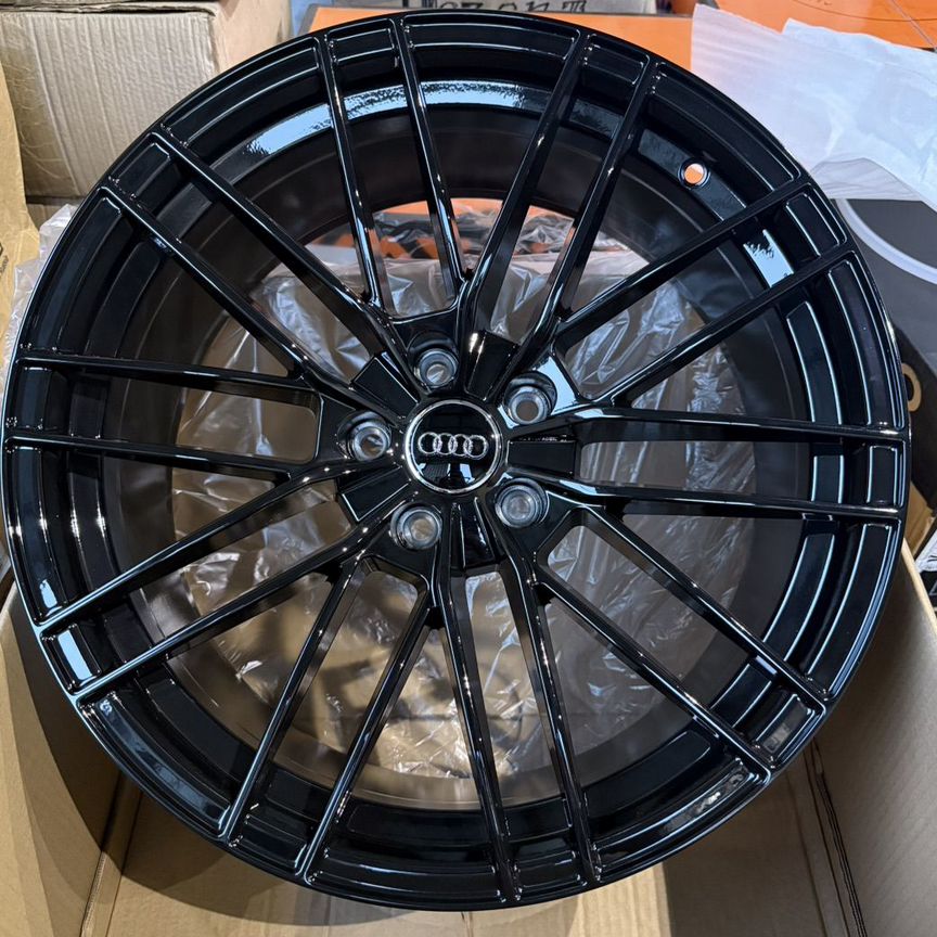 Литые диски Audi 8×R18 5×112