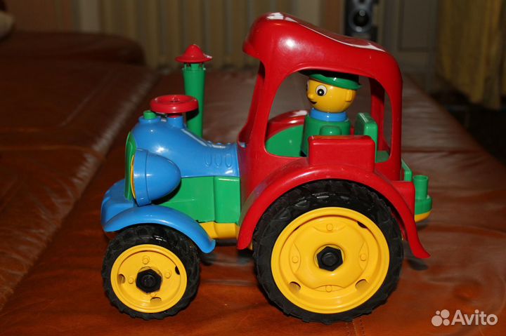 Трактор с прицепом польский, новый. Очень красивый