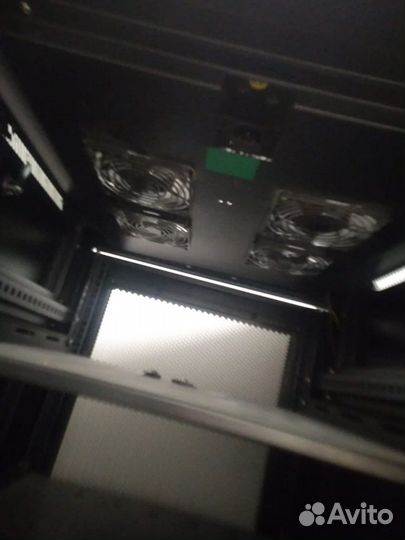 Серверный шкаф Hyperline