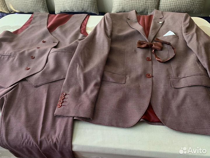 Мужской классический костюм 50 52 бу