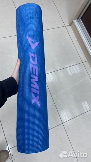 Коврик для йоги и фитнеса