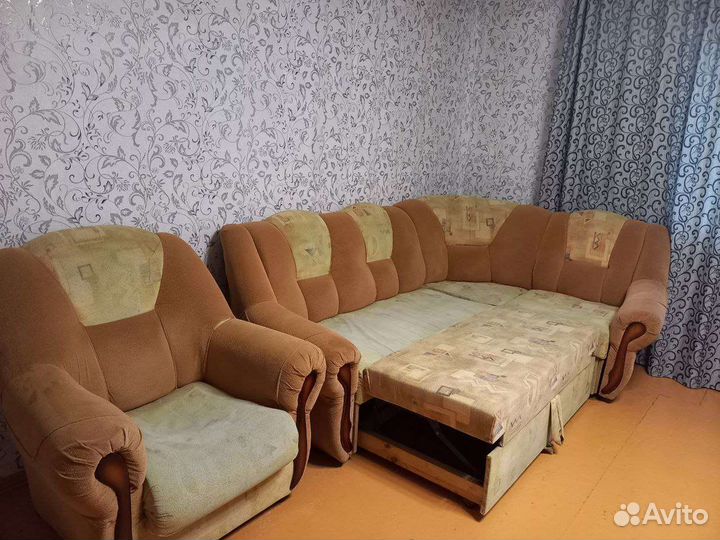 Угловой диван с креслом бу