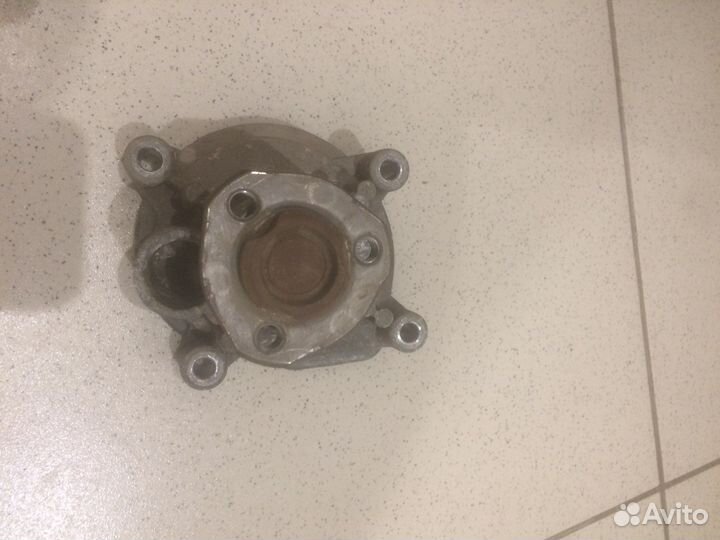 Помпа skoda rapid