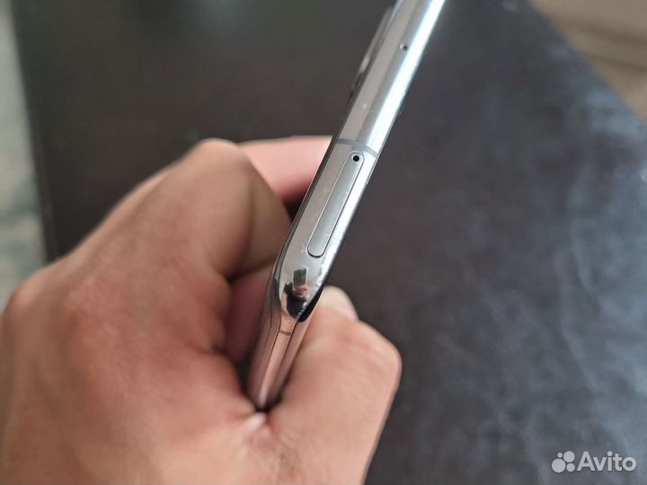 Смартфоны бу samsung galaxy s 20+