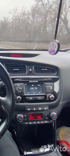 Штатное головное устройство Kia Ceed JD