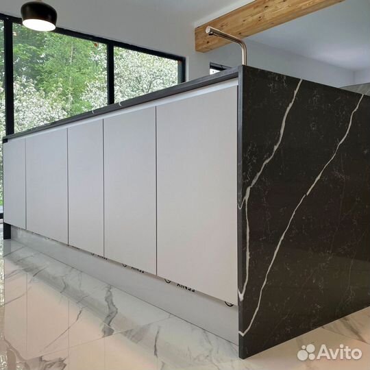 Кухня с островом. Кухонный гарнитур на заказ