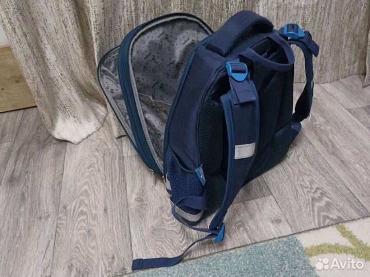 Школьный рюкзак
