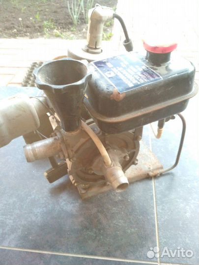 Насос водяной 