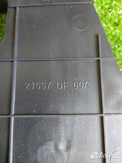 Дефлектор радиатора левый Nissan X-Trail 32