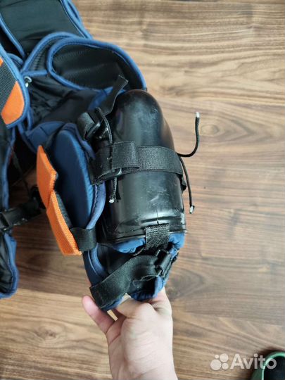 Вратарский нагрудник CCM Vector JR L