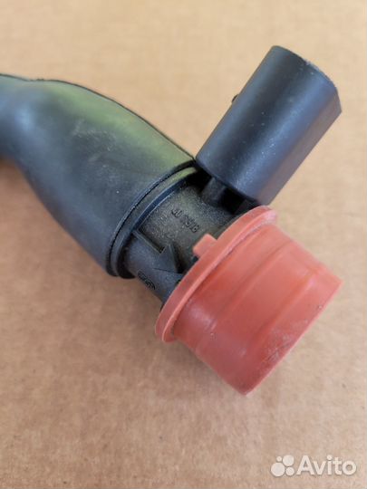 Патрубок вентиляции картера (маслоотделителя)