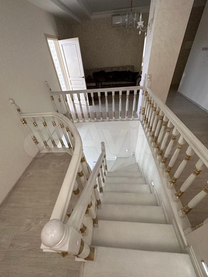 4-к. квартира, 175 м², 5/5 эт.