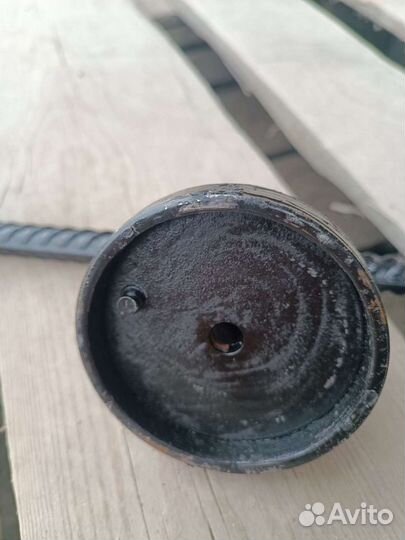 Открывать пивные кеги