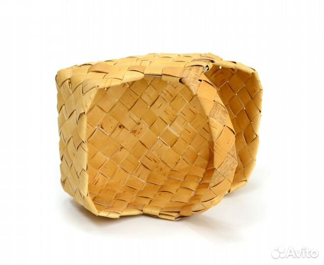 Лукошко плетеное из бересты. Корзинка из бересты