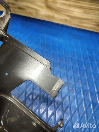 Пластик боковой правый Honda PC800 PC 800 Pacific