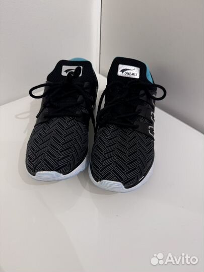 Кроссовки onemix