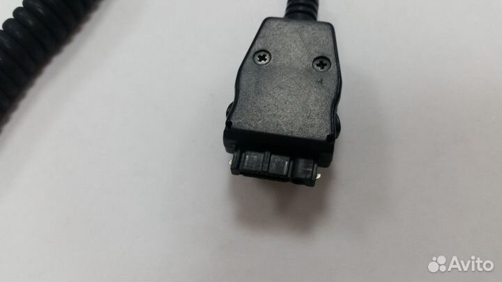 Зарядники автомобильные для телефонов 2 штуки