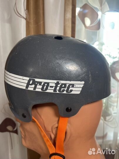 Шлем для скейтборда