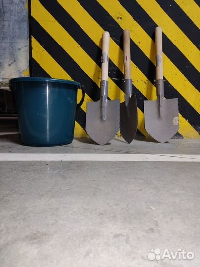 Лопата туристическая