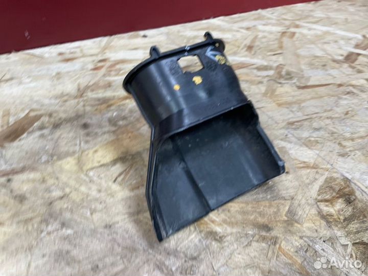 Патрубок воздушного фильтра Renault Sandero