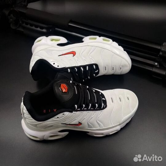 Кроссовки Nike Air Max Tn Plus