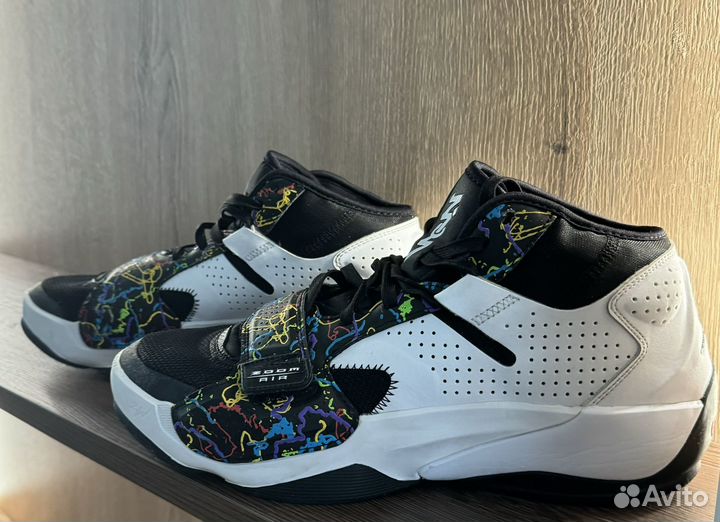 Кроссовки Nike