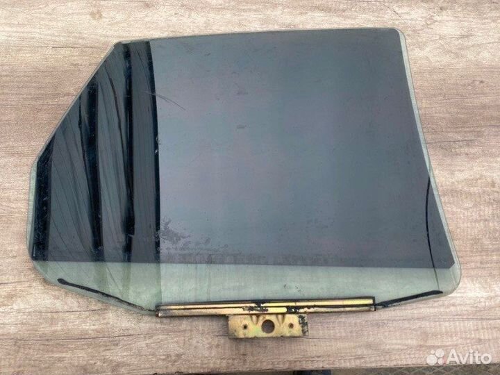 Стекло двери заднее левое LADA Kalina 2007